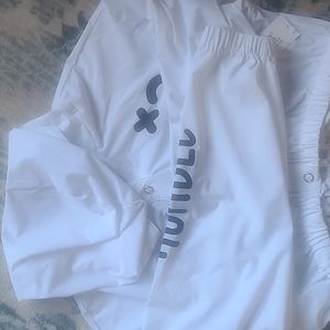 Cropped boxer hoodie